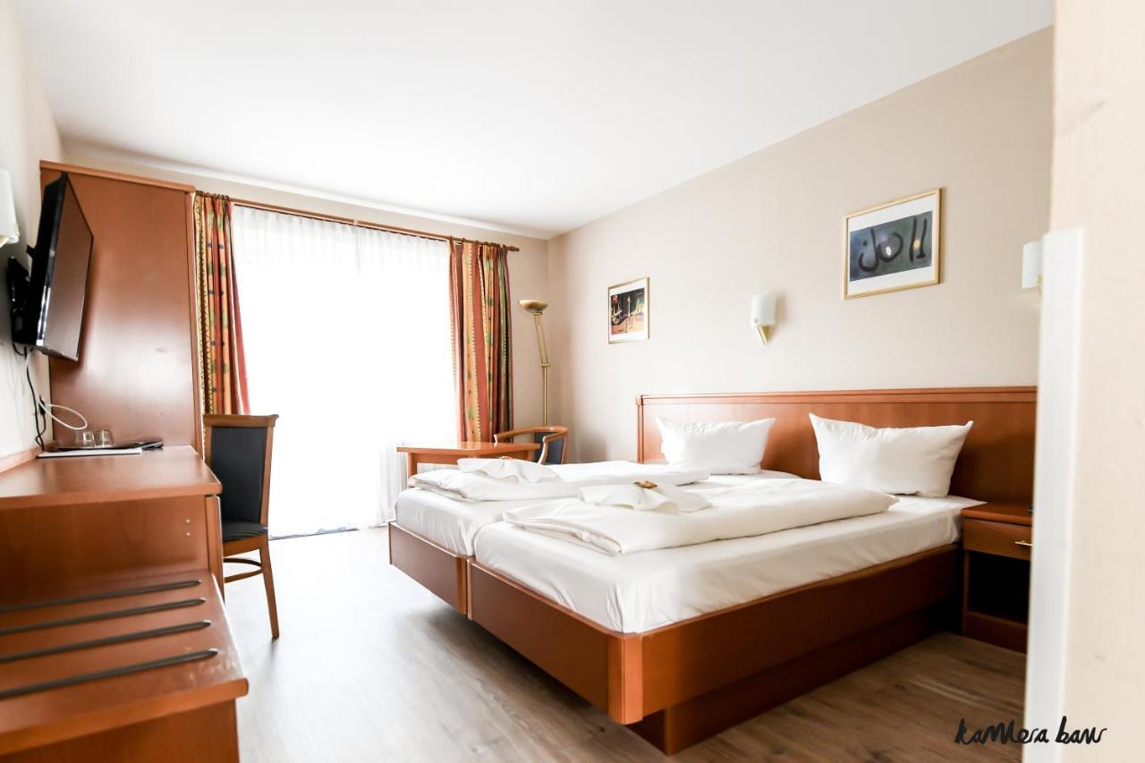 Hotel Blutenburg Munich Exterior photo